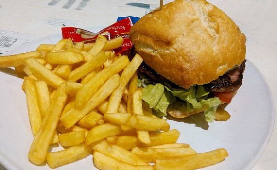 Cosa fa male all’organismo: tossine, stress e alimentazione